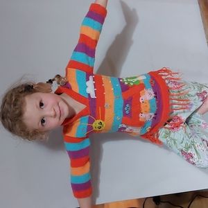 Sweater with animals